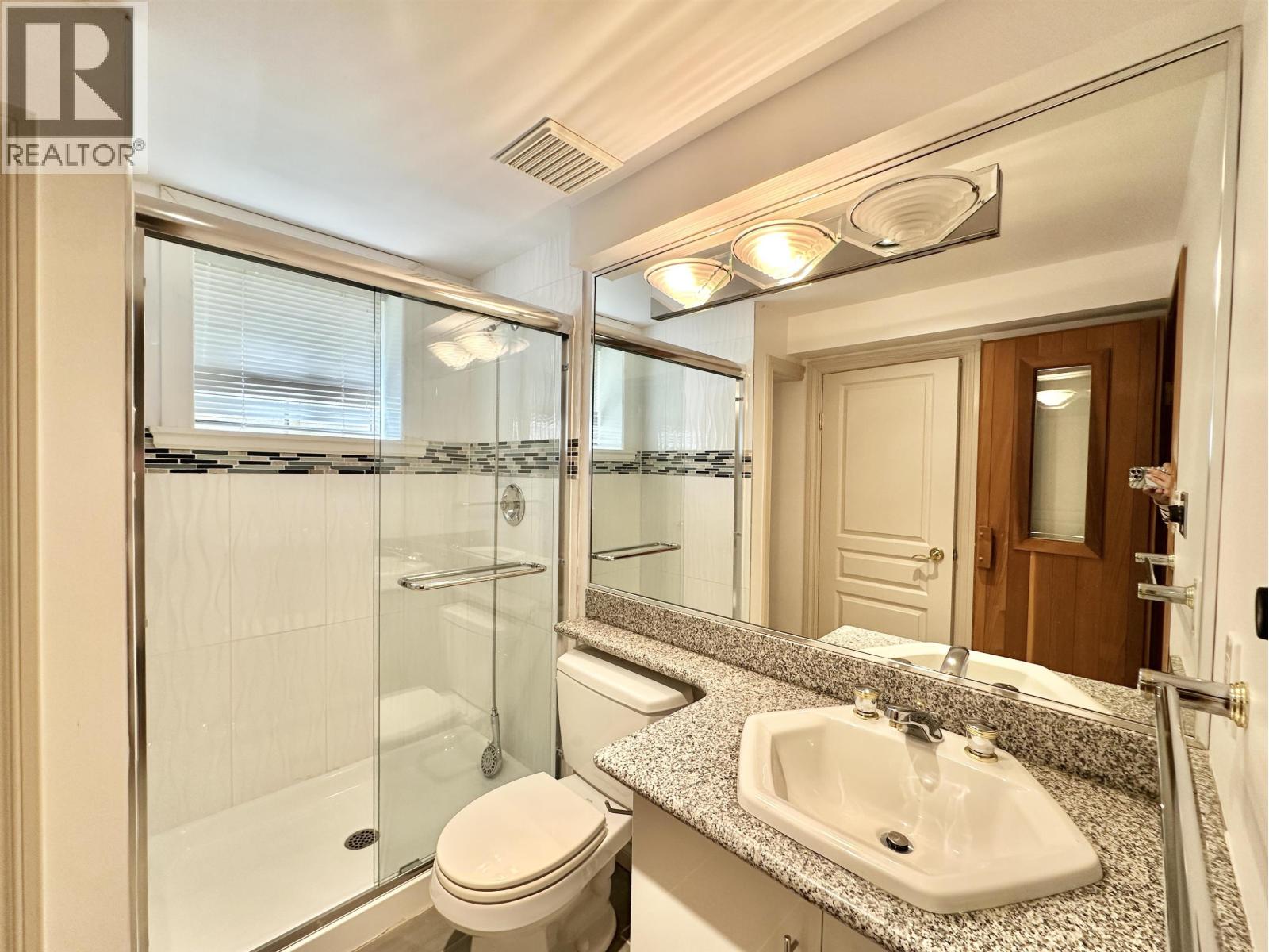 883 W 52 Avenue Property Photo 25