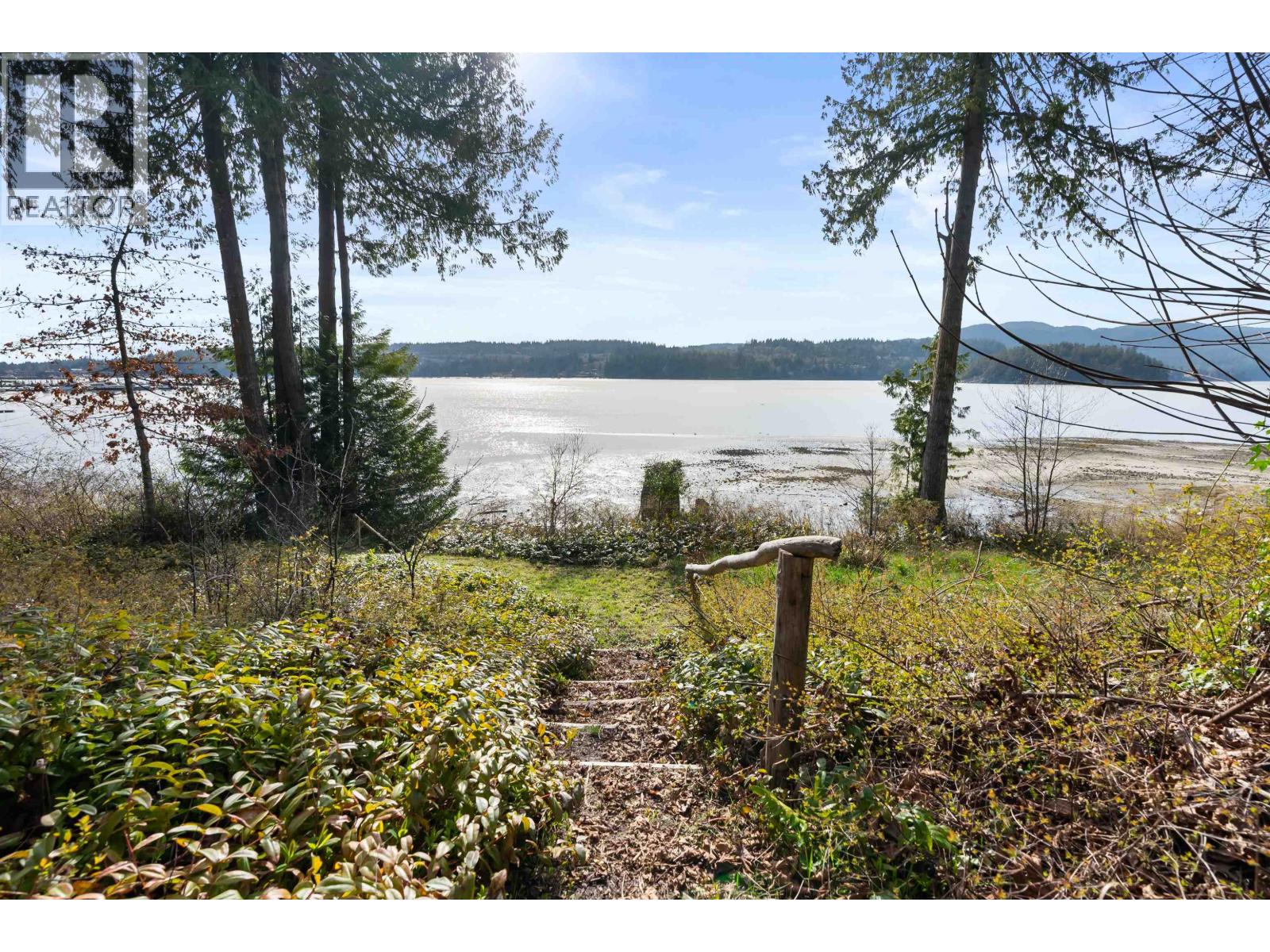 6129 Sechelt Inlet Road Property Photo 35