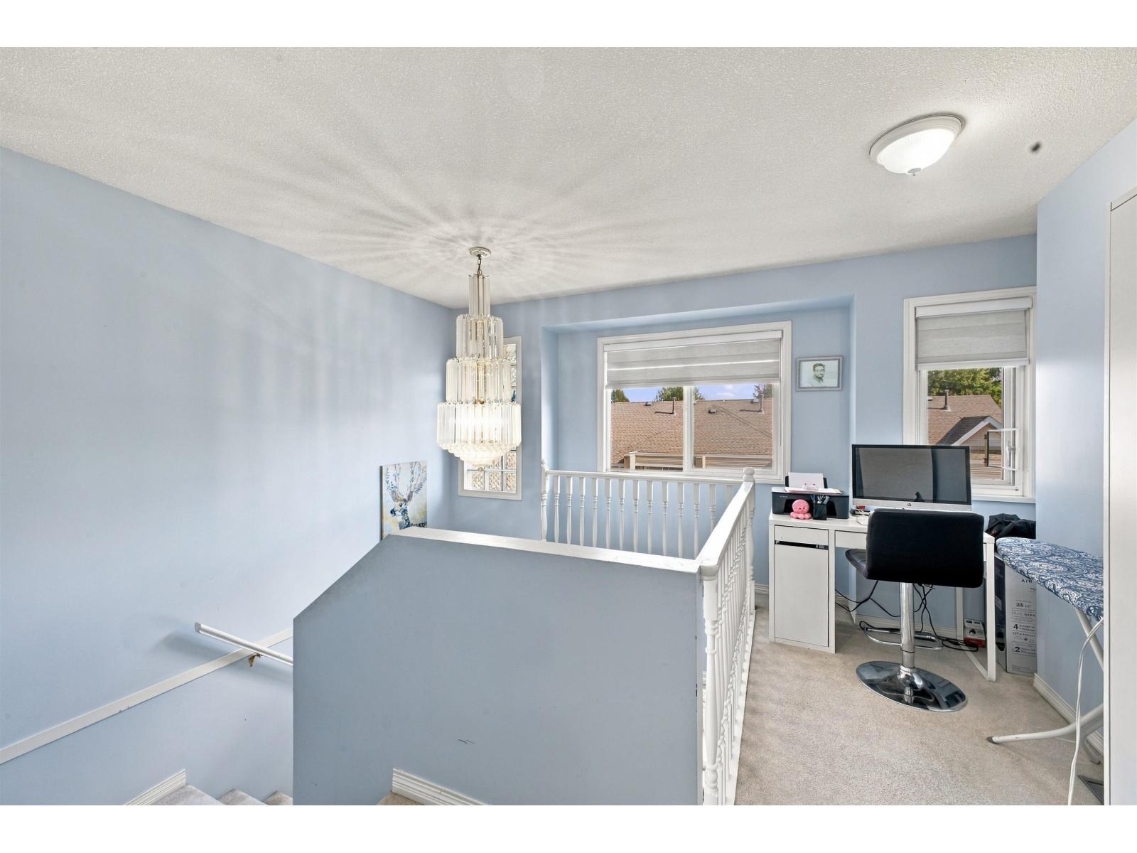 18 8289 121a Street Property Photo 18