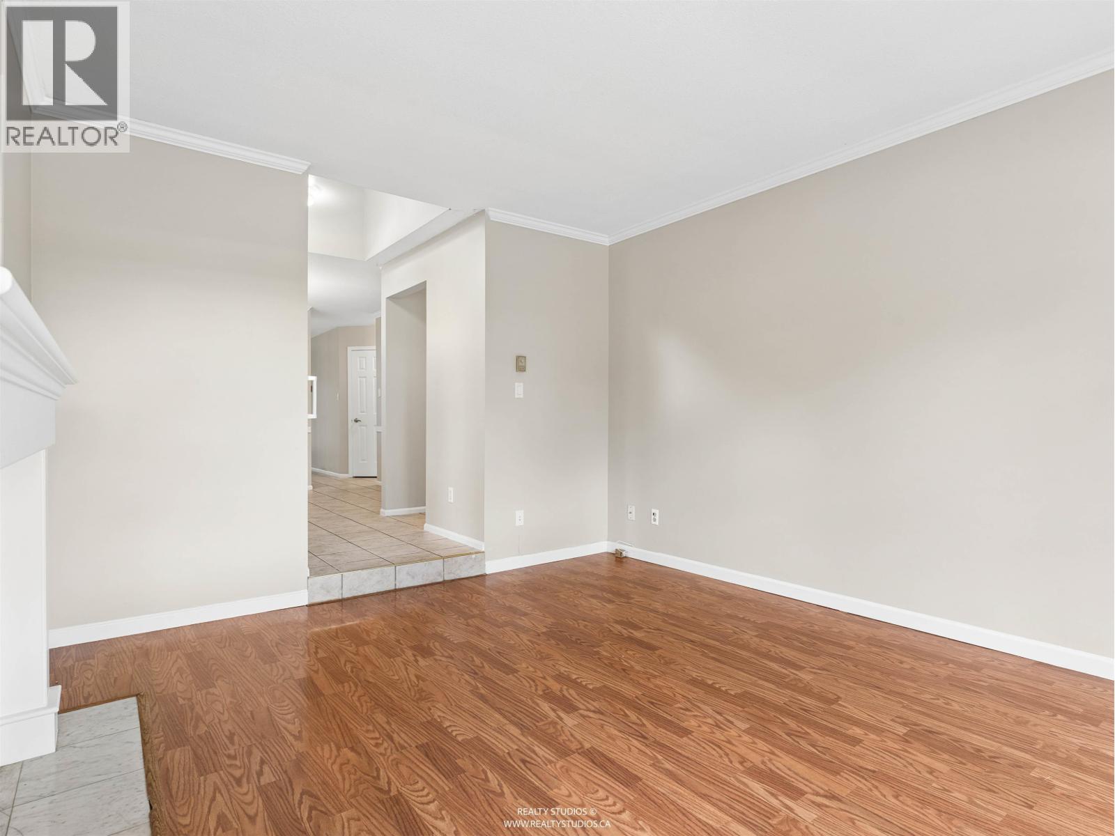 11638 225 Street Property Photo 5