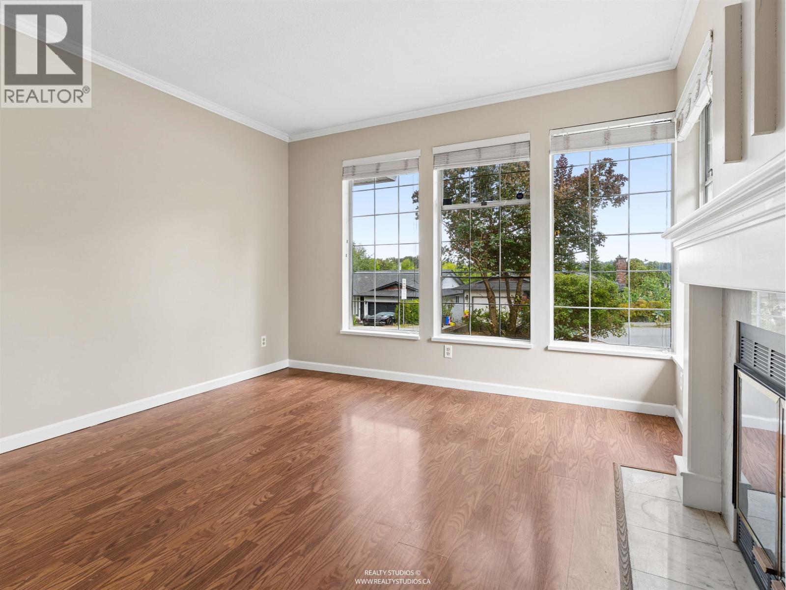 11638 225 Street Property Photo 6