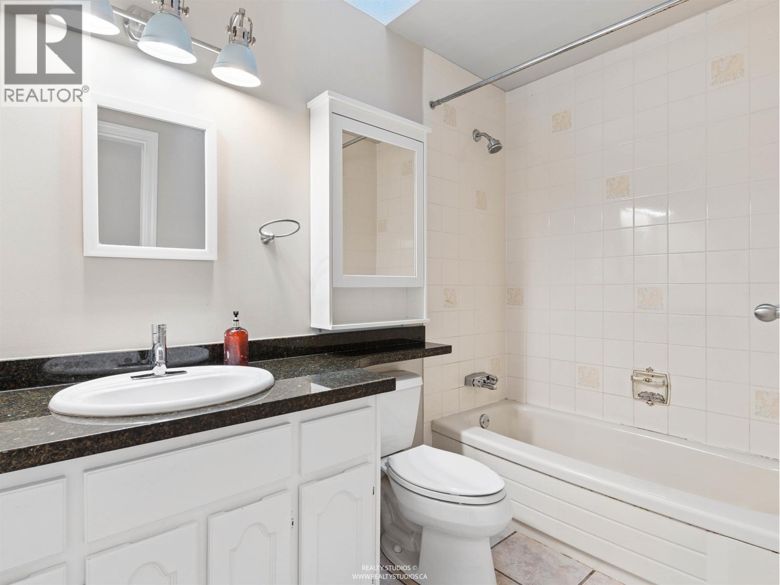 11638 225 Street Property Photo 11