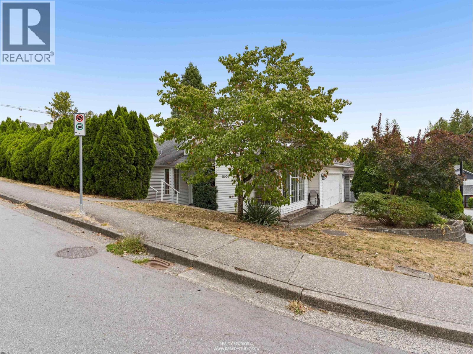 11638 225 Street Property Photo 36