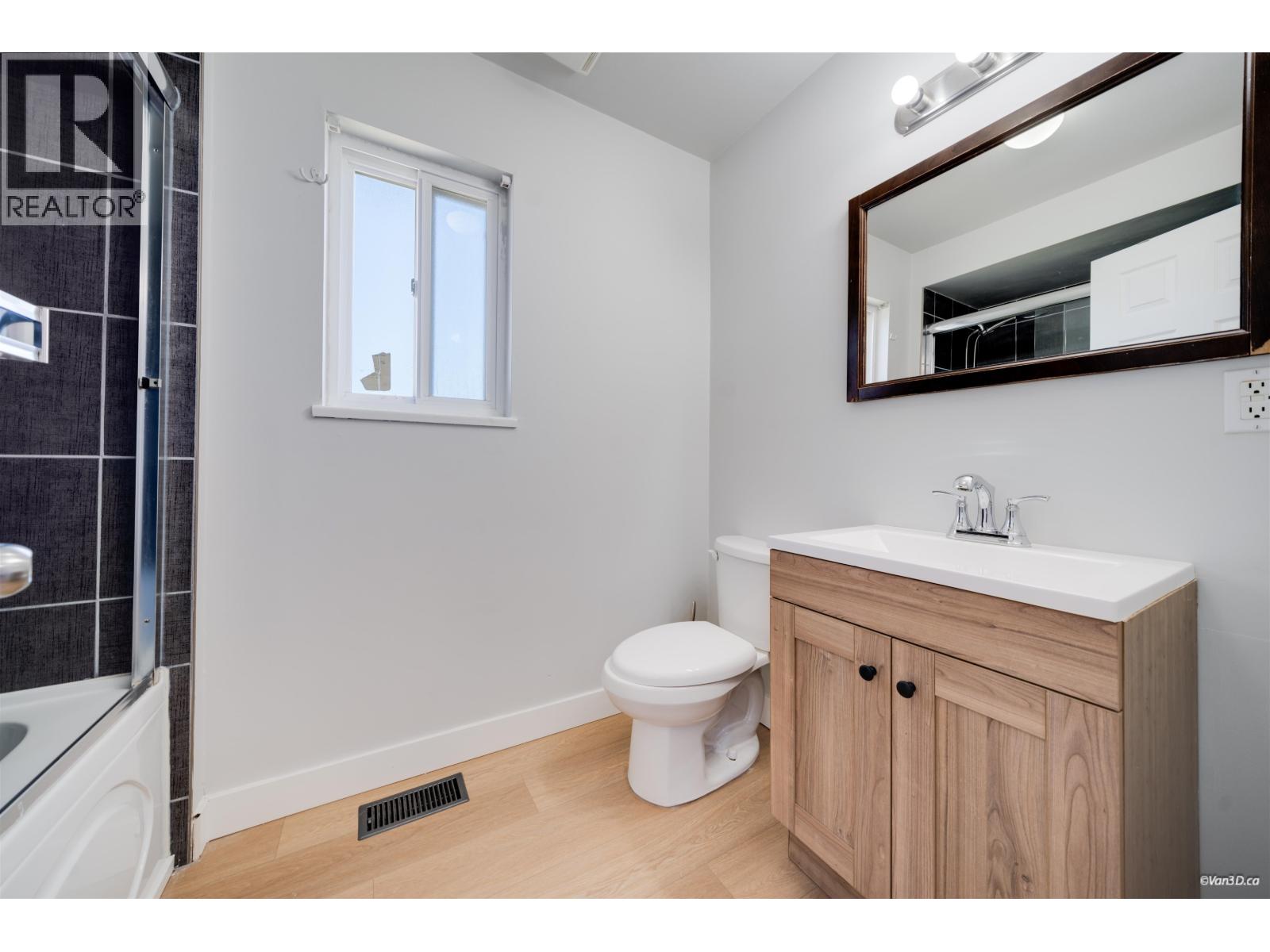 7148 6th Street Property Photo 9