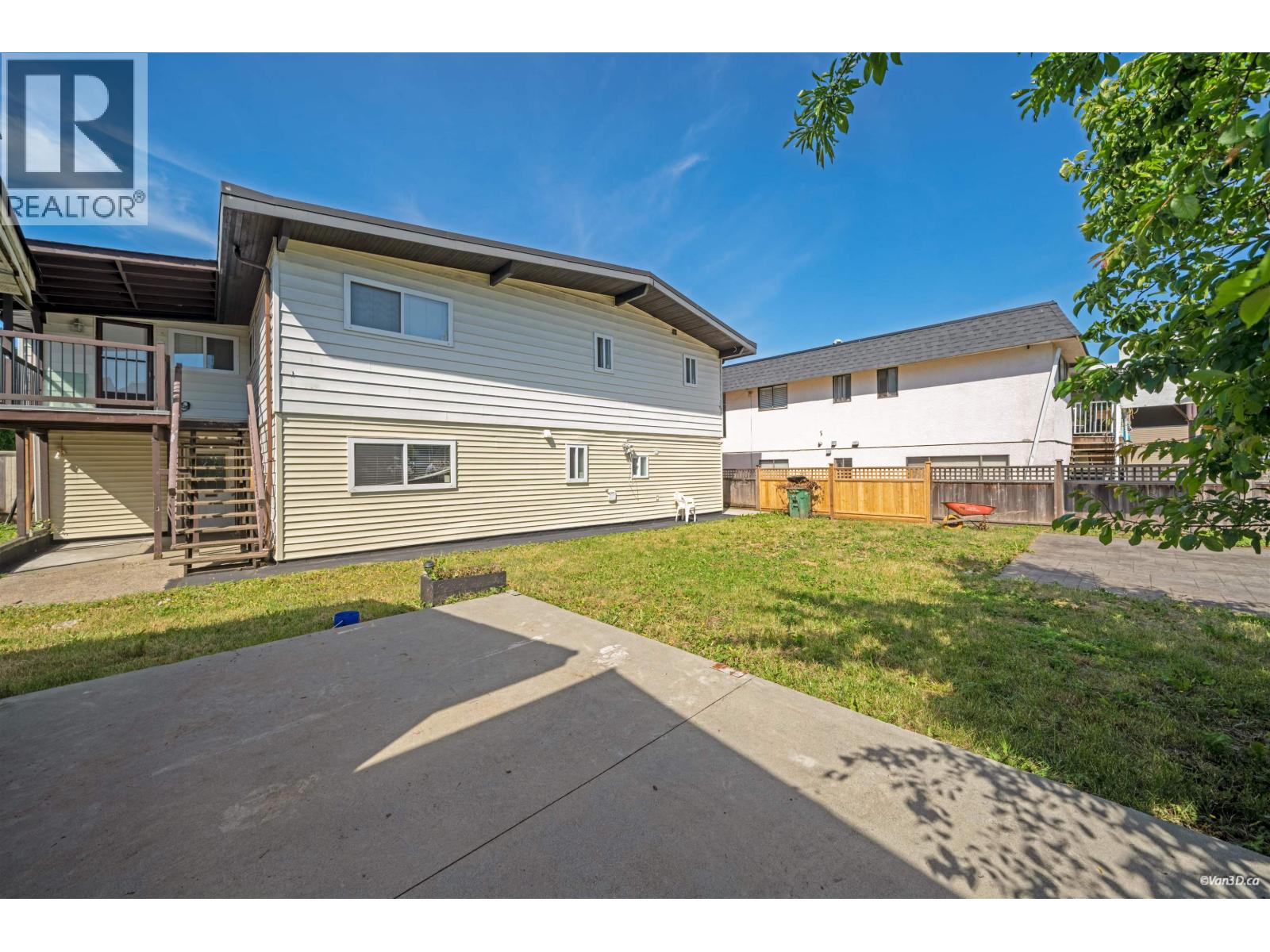 7148 6th Street Property Photo 15