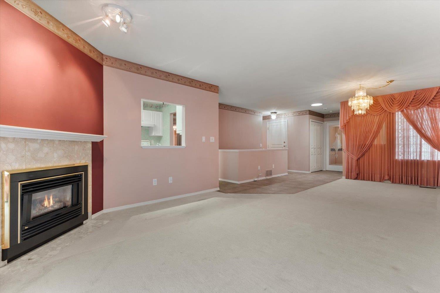 21 3902 Latimer Street Property Photo 7