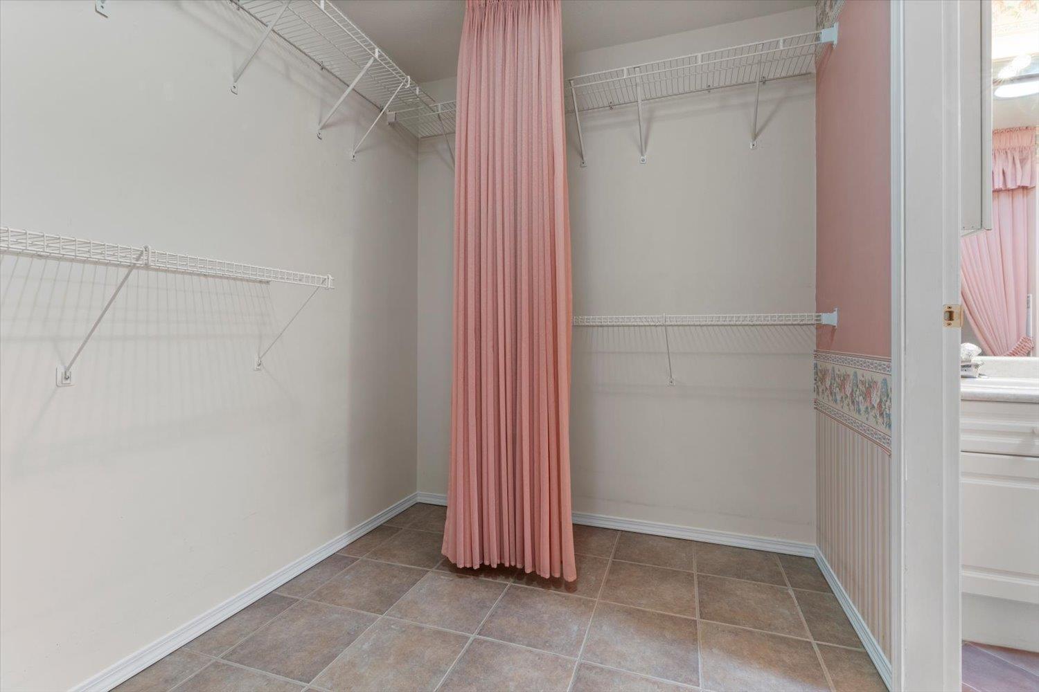 21 3902 Latimer Street Property Photo 16