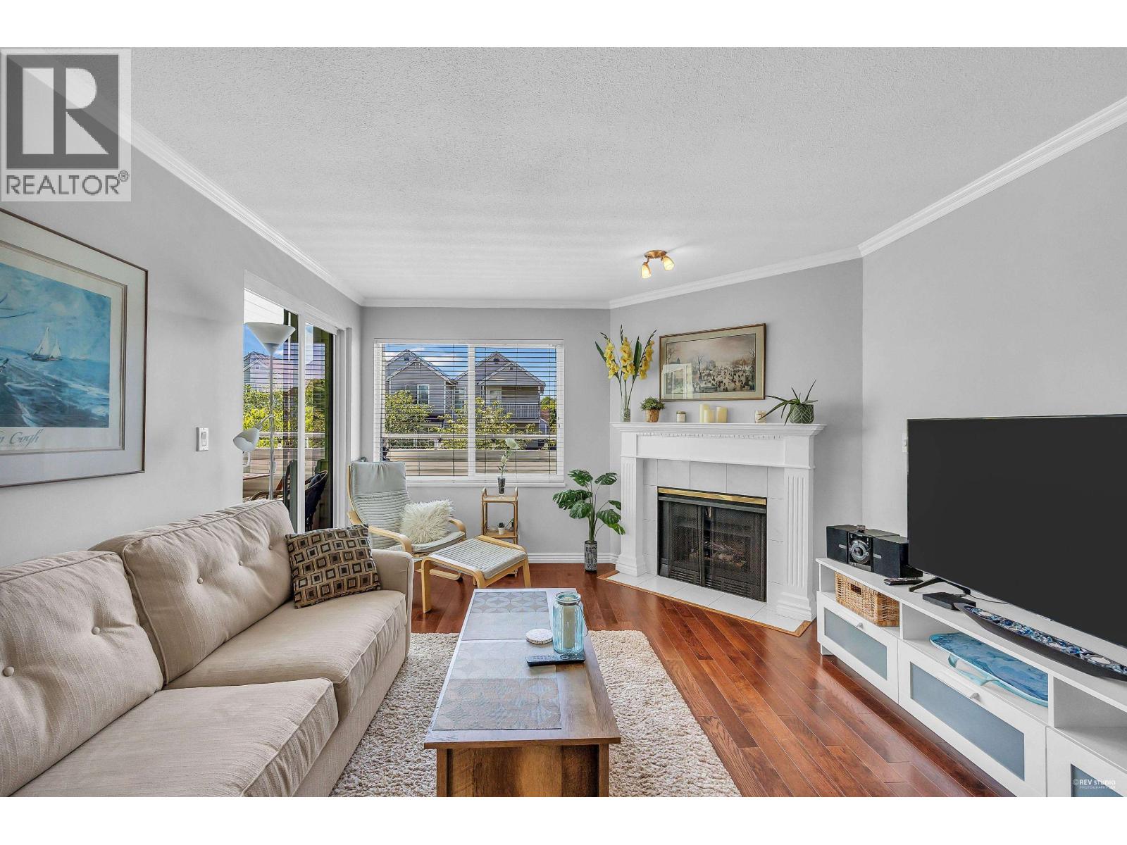 15 5661 Ladner Trunk Road Property Photo 4