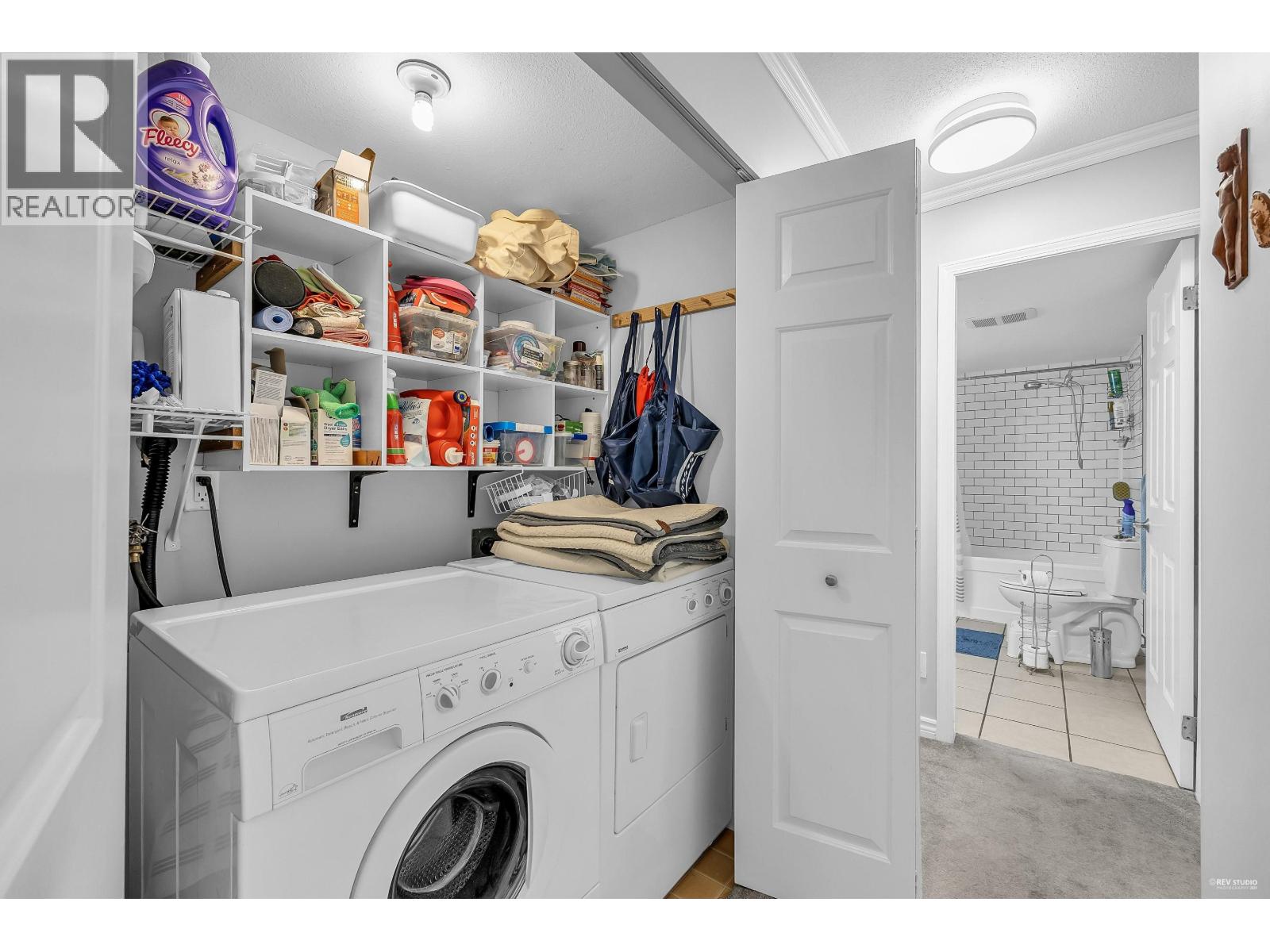 15 5661 Ladner Trunk Road Property Photo 11
