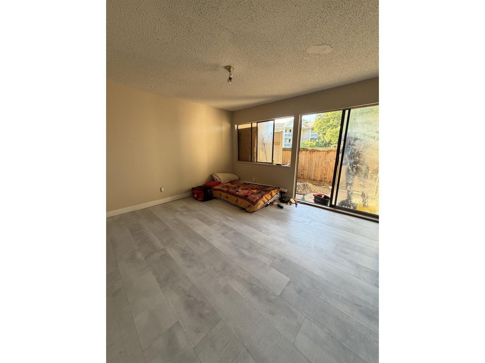 10 17700 60 Avenue Property Photo 1