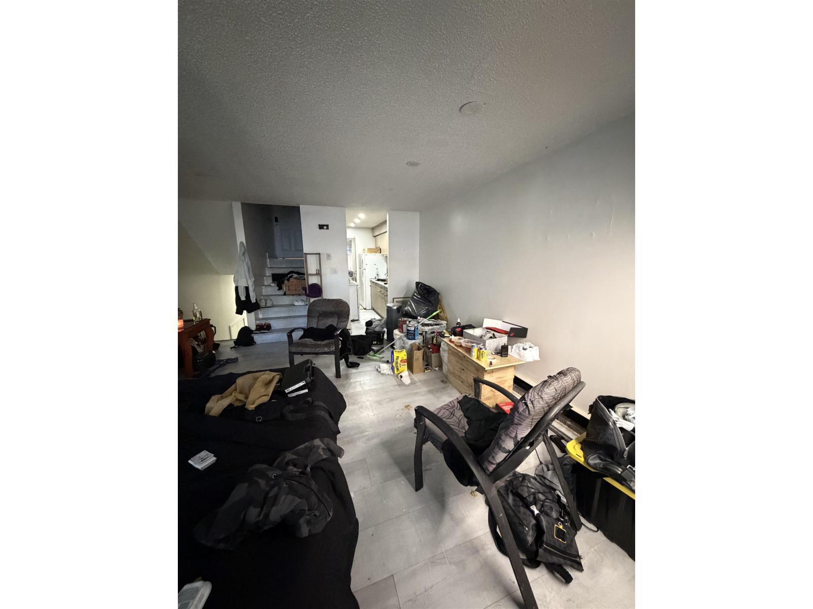10 17700 60 Avenue Property Photo 3