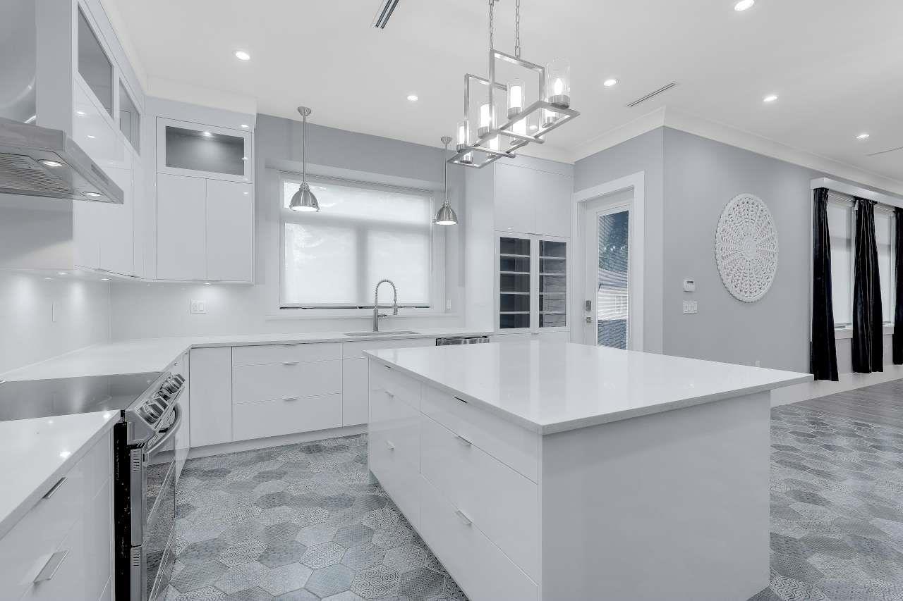 13161 111 Avenue Property Photo 2