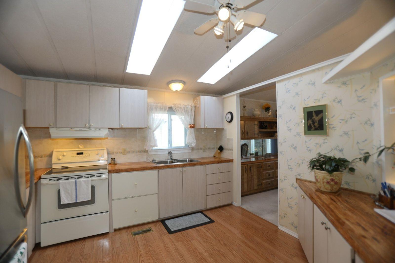 112 2303 Cranley Drive Property Photo 7