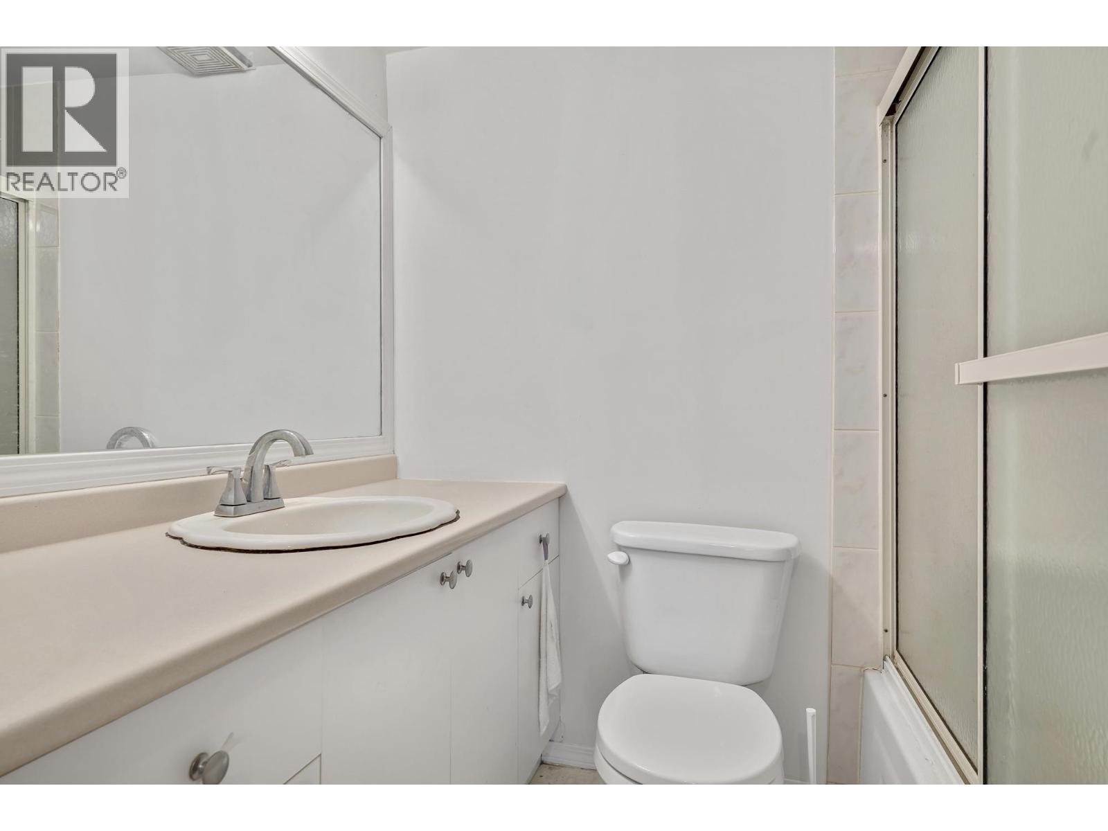 2336 45 Avenue Property Photo 30