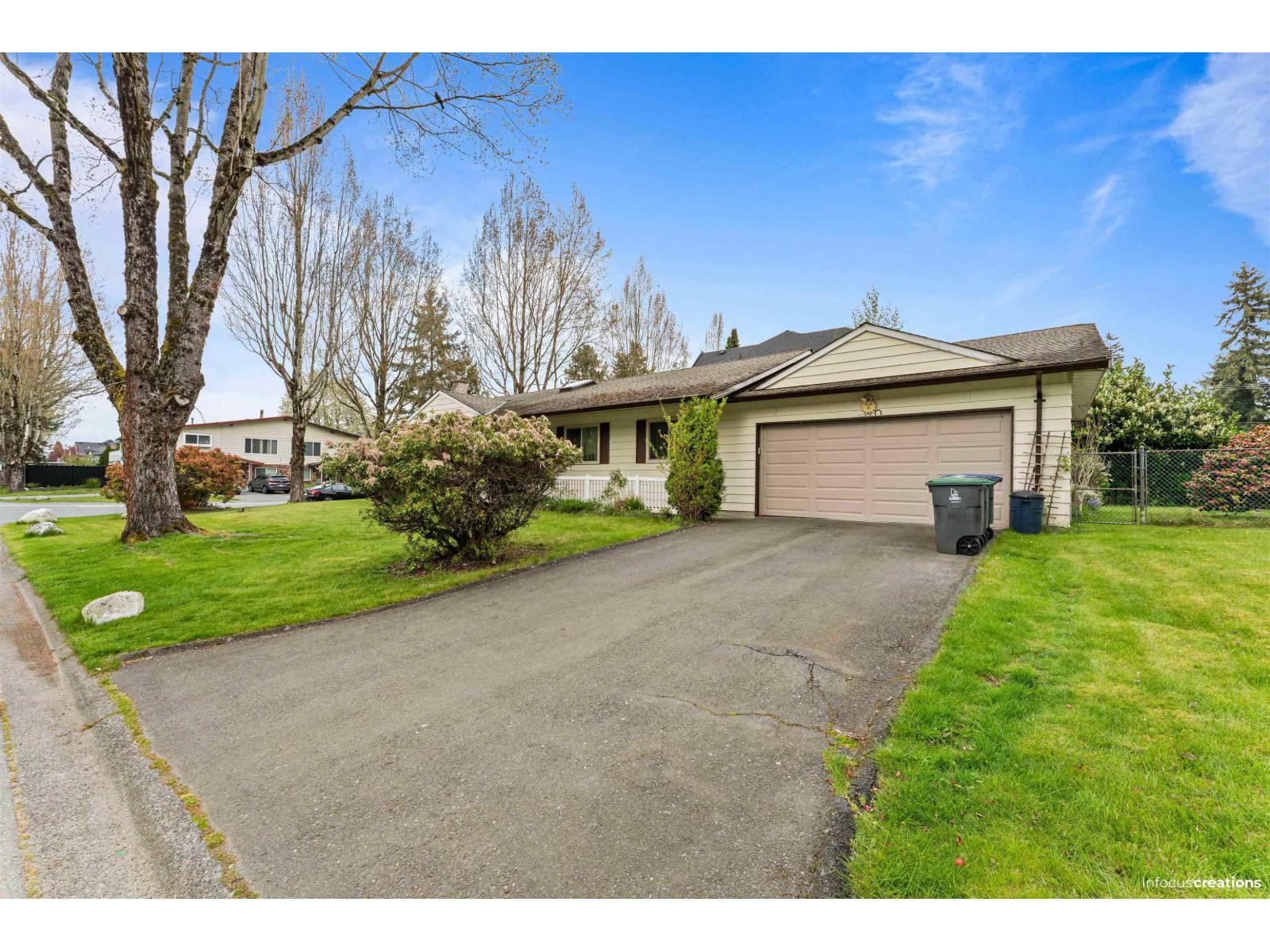 15156 93 Avenue Property Photo 1