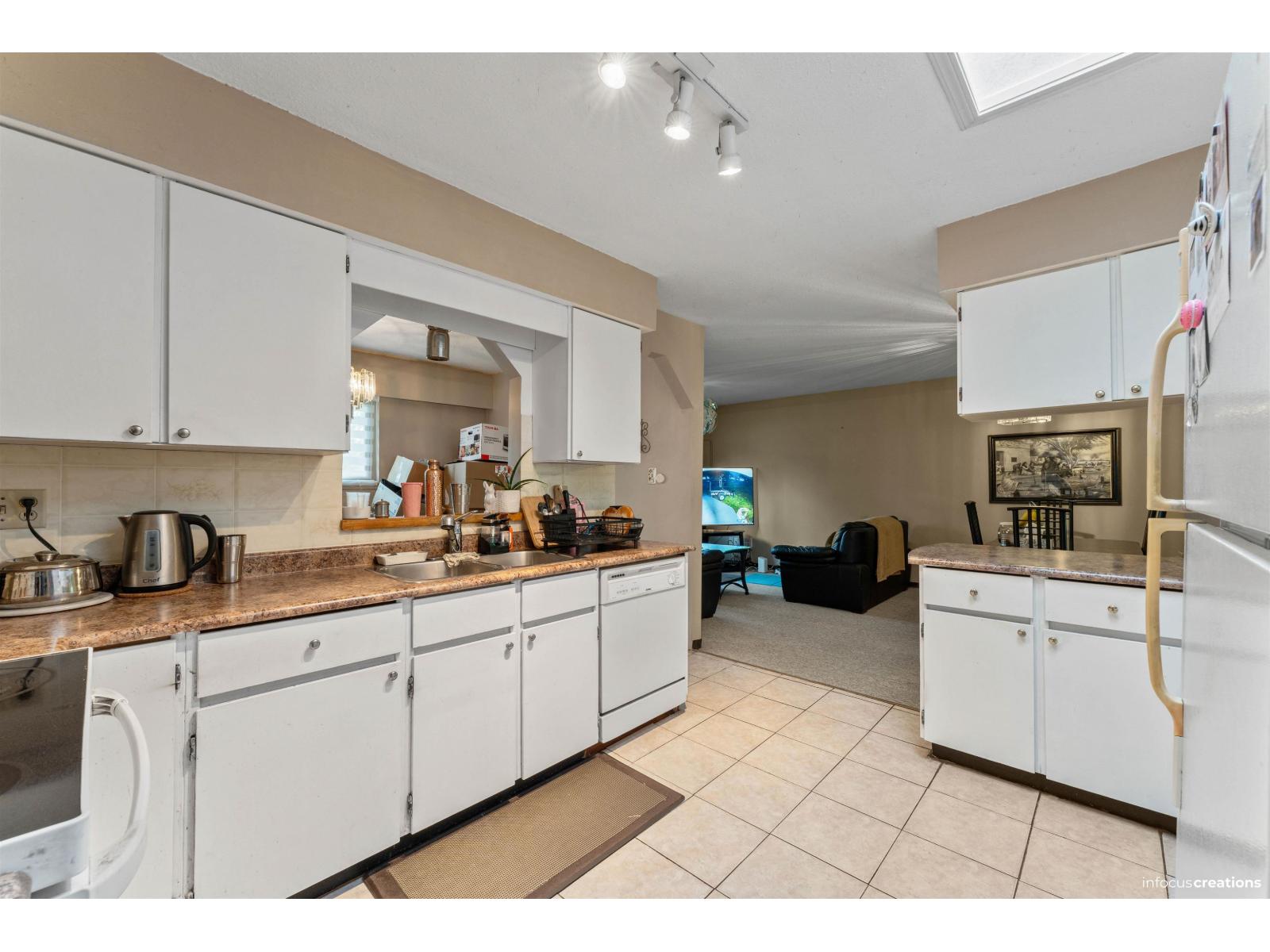 15156 93 Avenue Property Photo 18