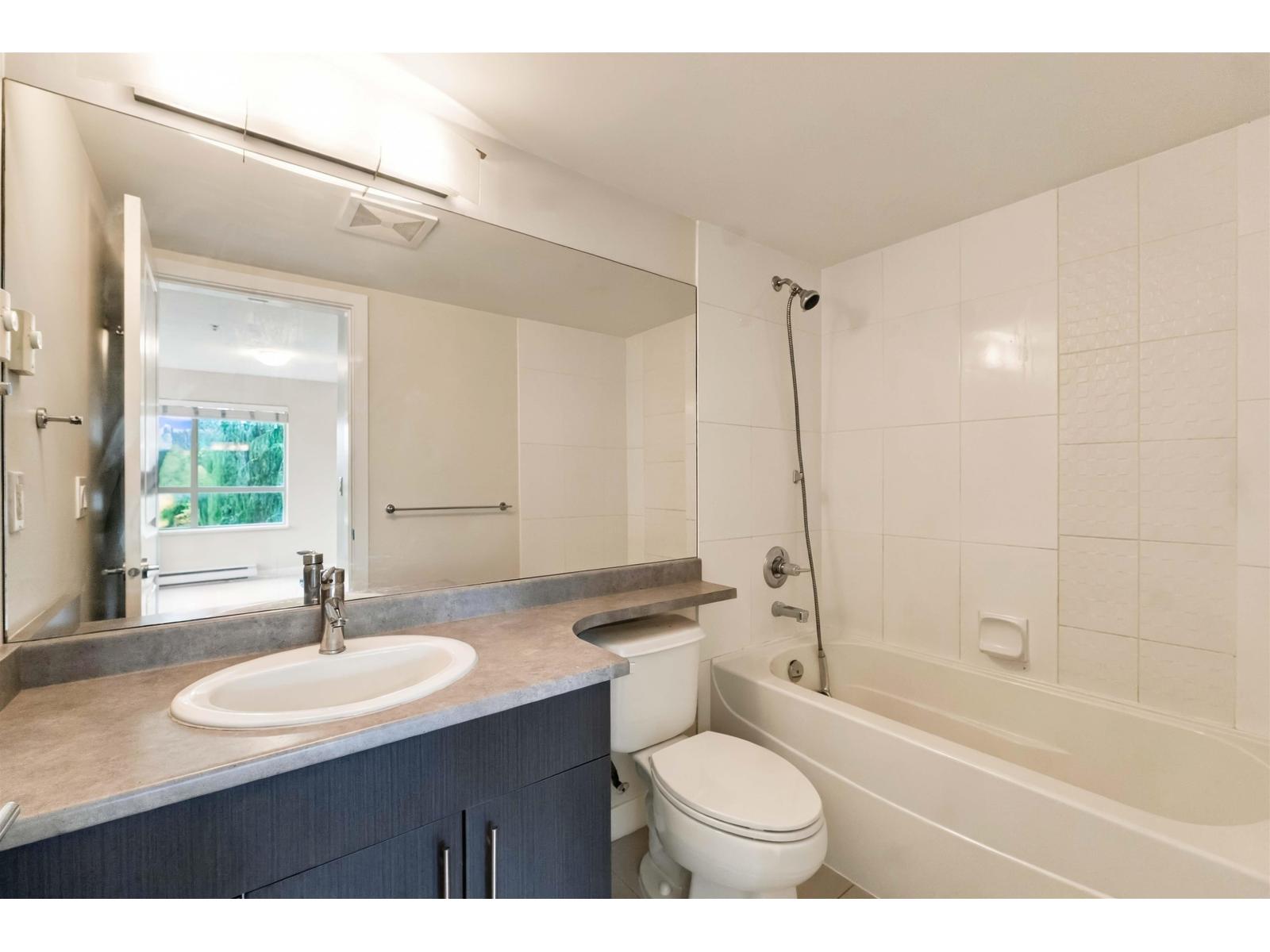 328 8915 202 Street Property Photo 21