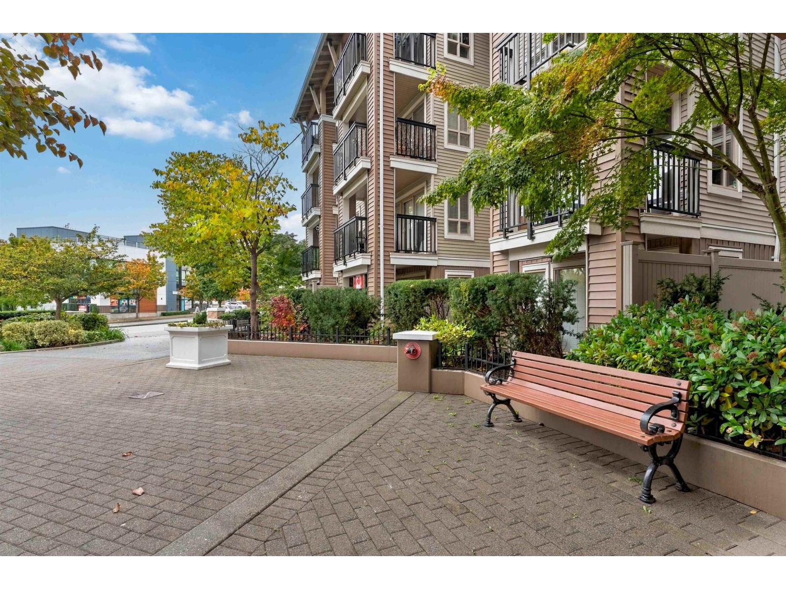328 8915 202 Street Property Photo 34
