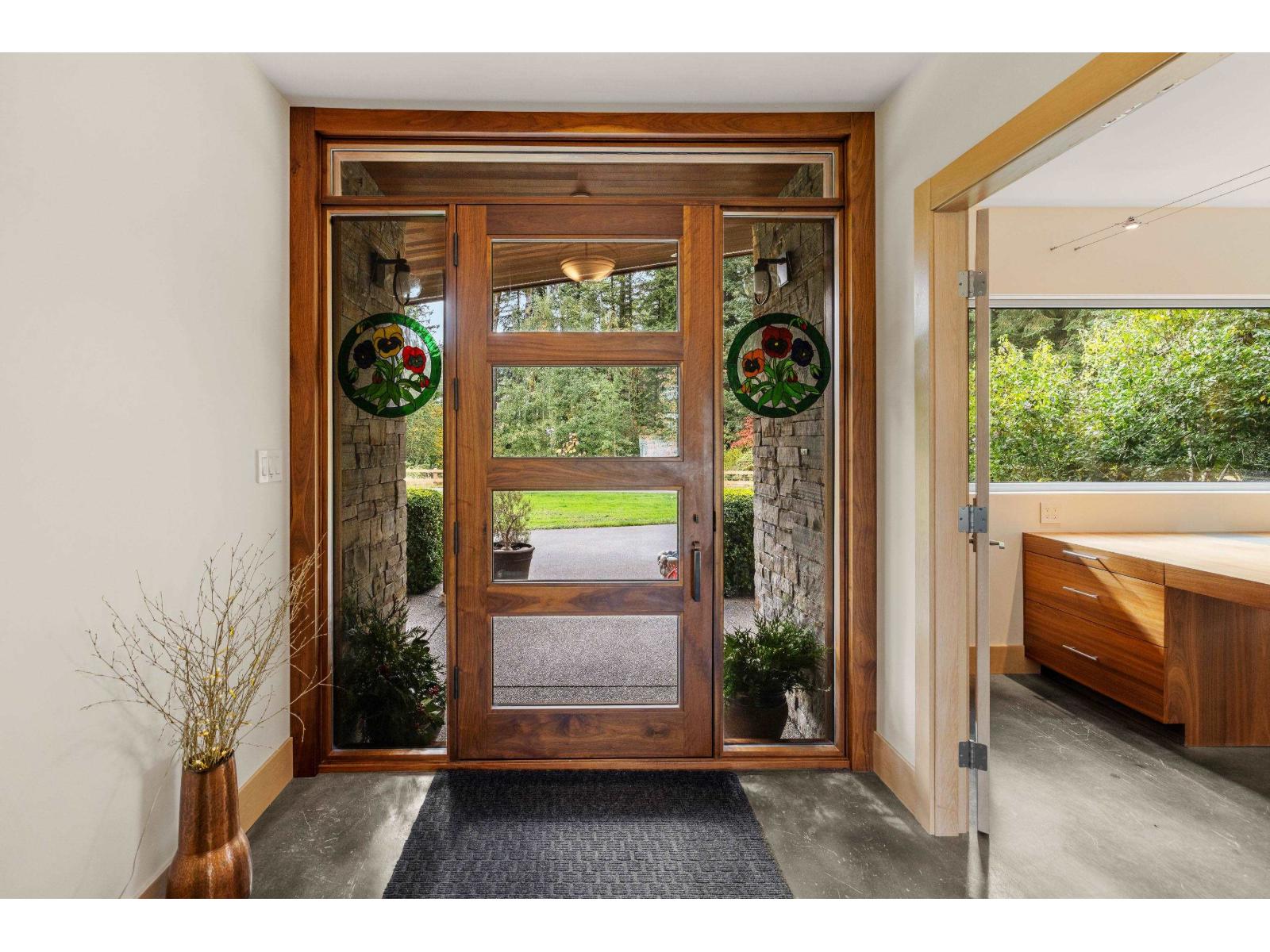 1 230 208th Street Property Photo 2
