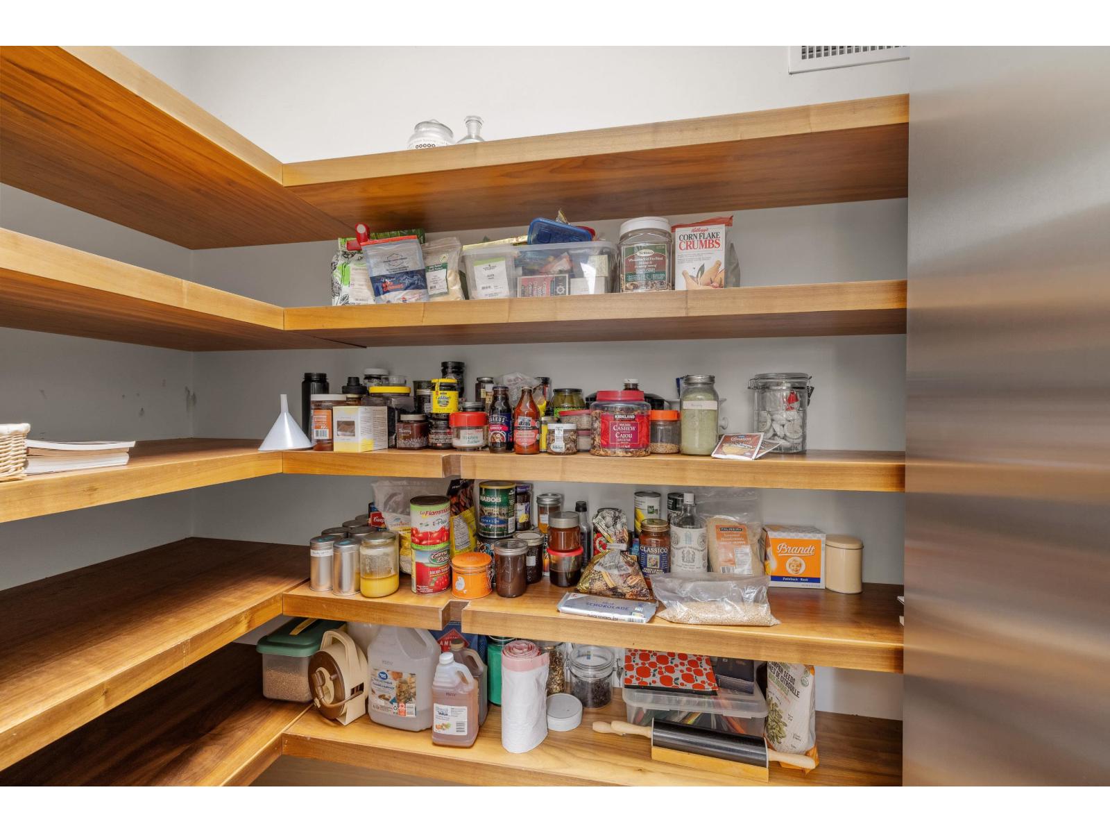1 230 208th Street Property Photo 14