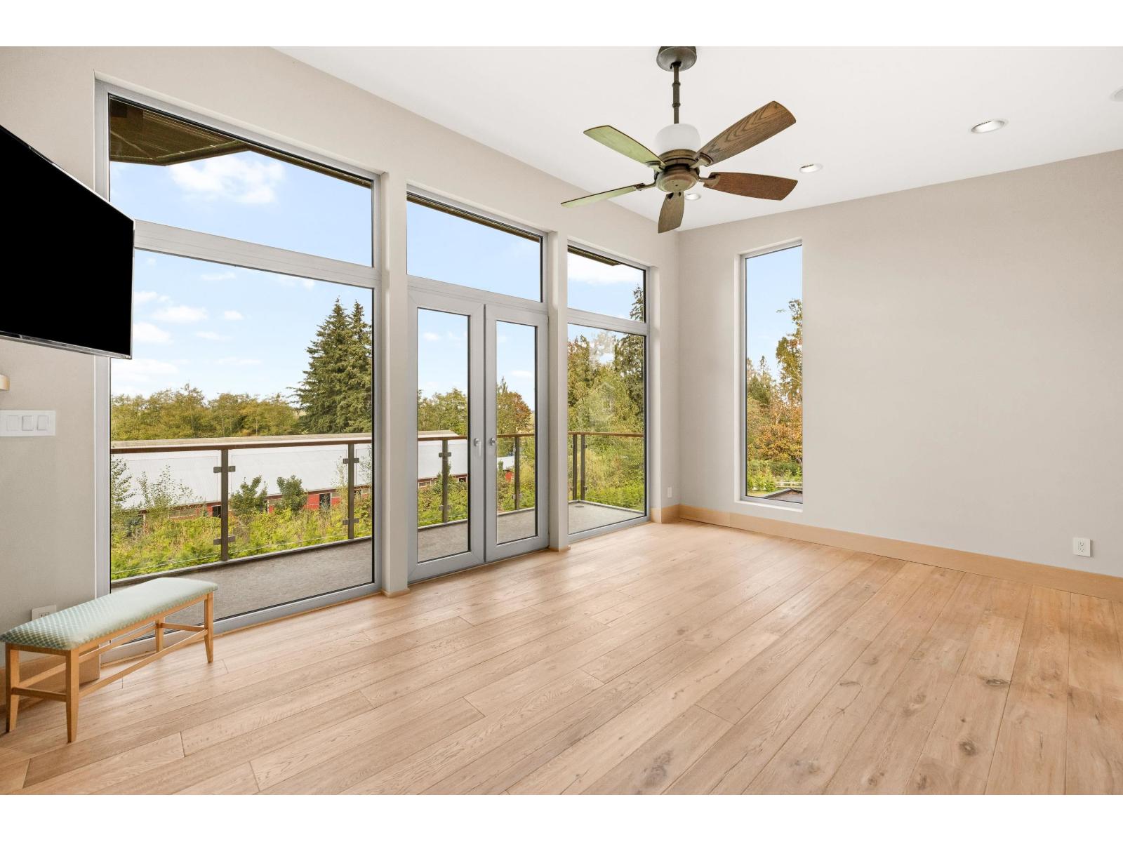 1 230 208th Street Property Photo 16