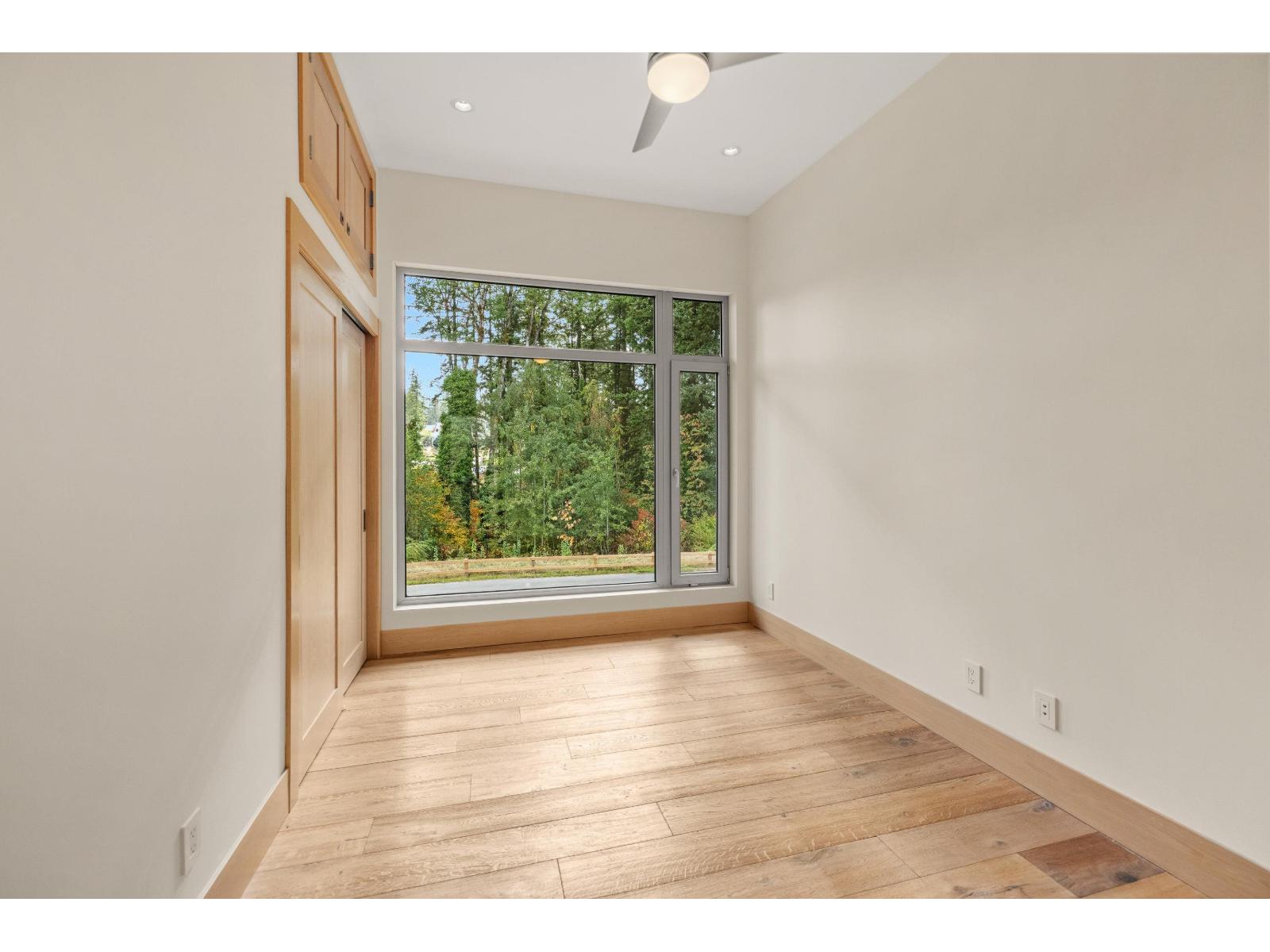 1 230 208th Street Property Photo 22