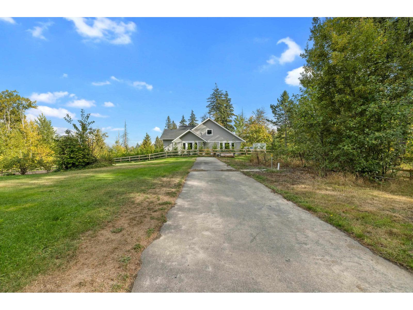 1 230 208th Street Property Photo 38