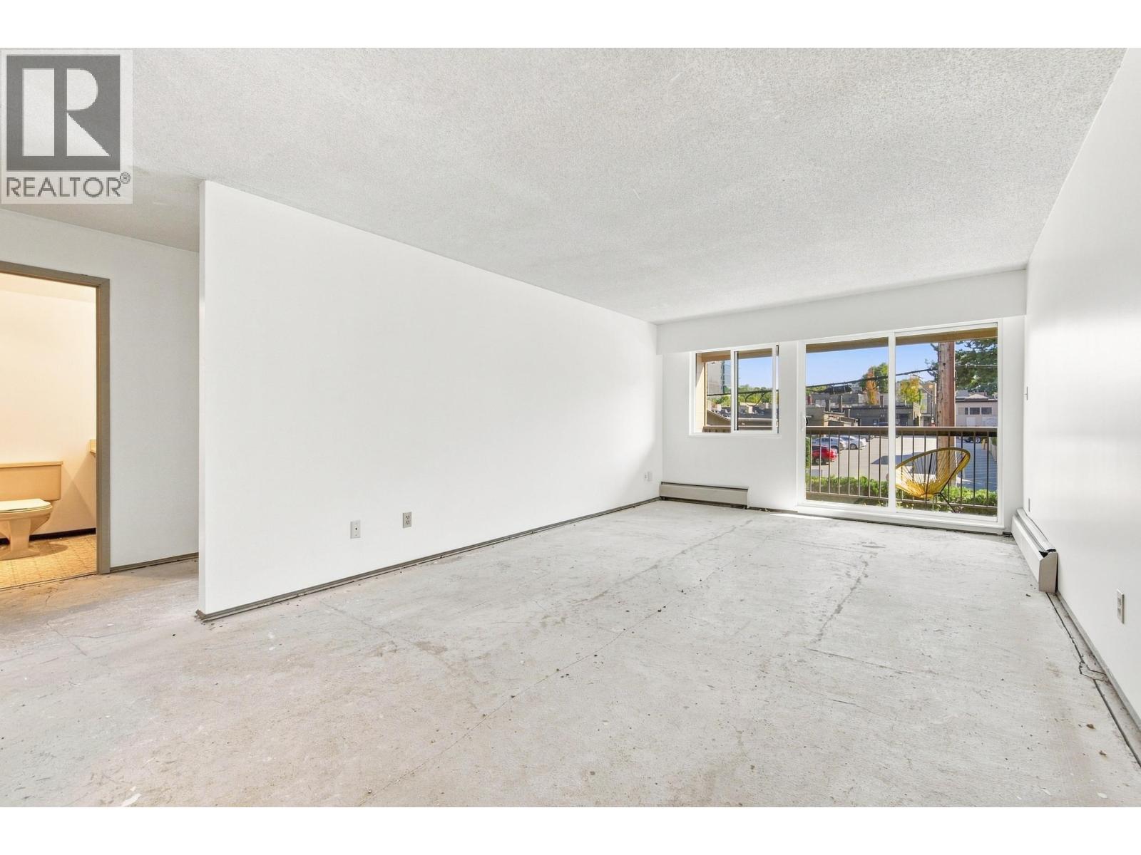 205 1825 W 8th Avenue Property Photo 13