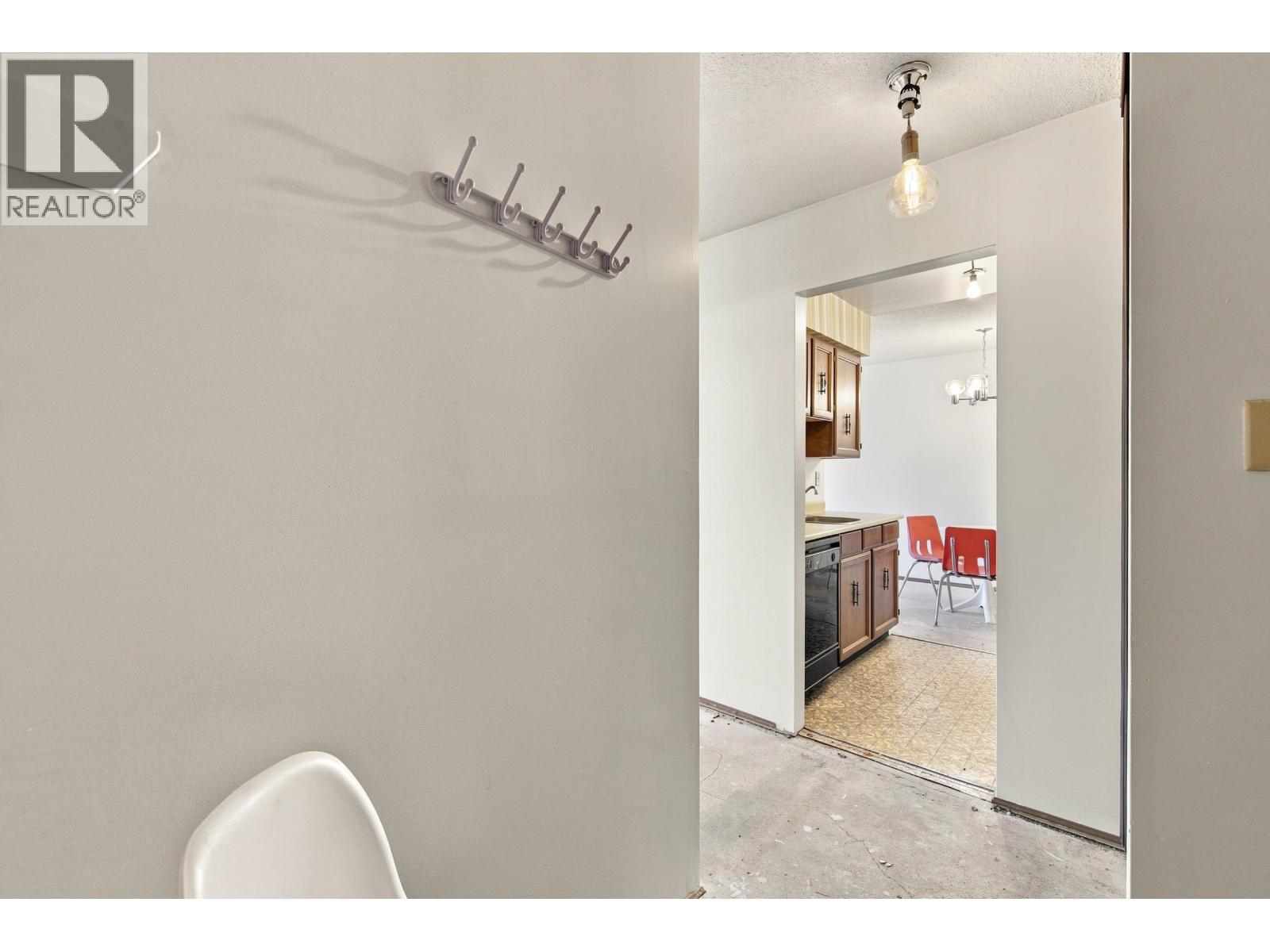 205 1825 W 8th Avenue Property Photo 14