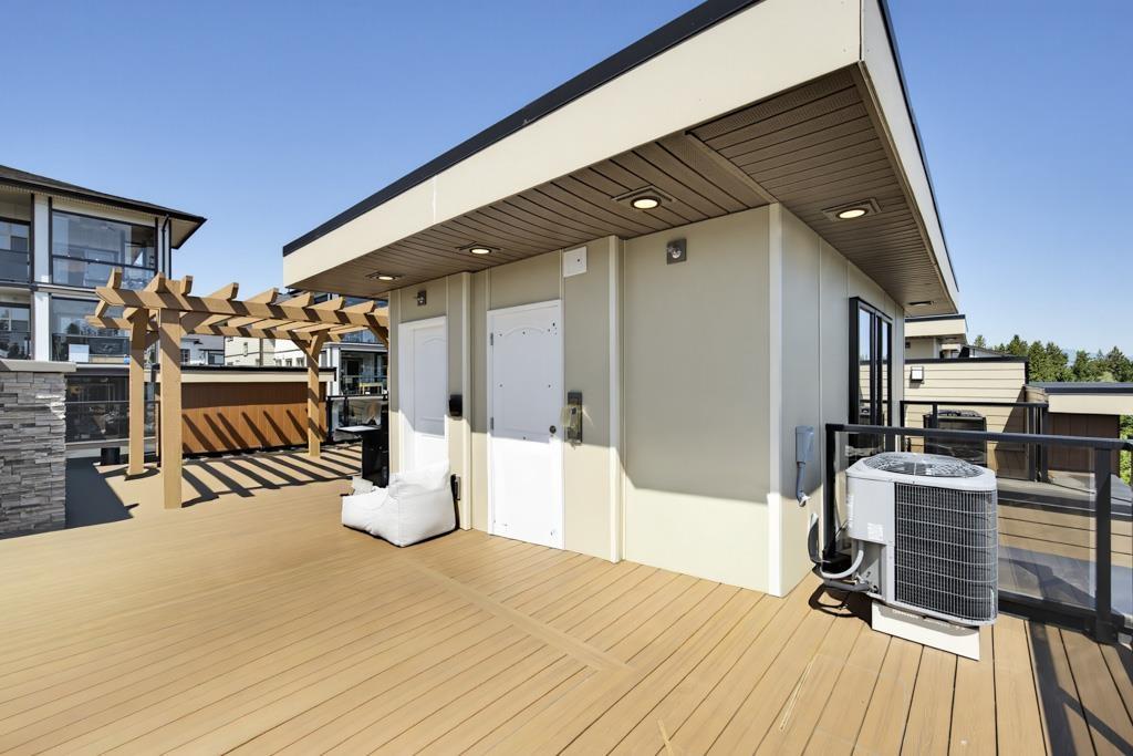 9 8567 204 Street Property Photo 20