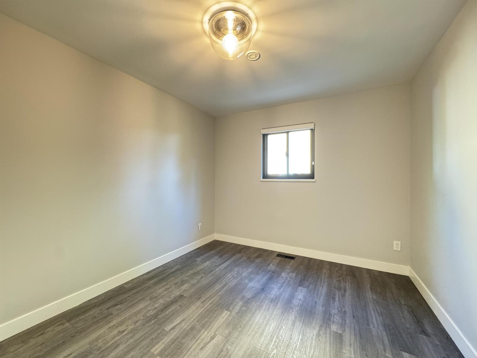 15032 Spenser Drive Property Photo 14