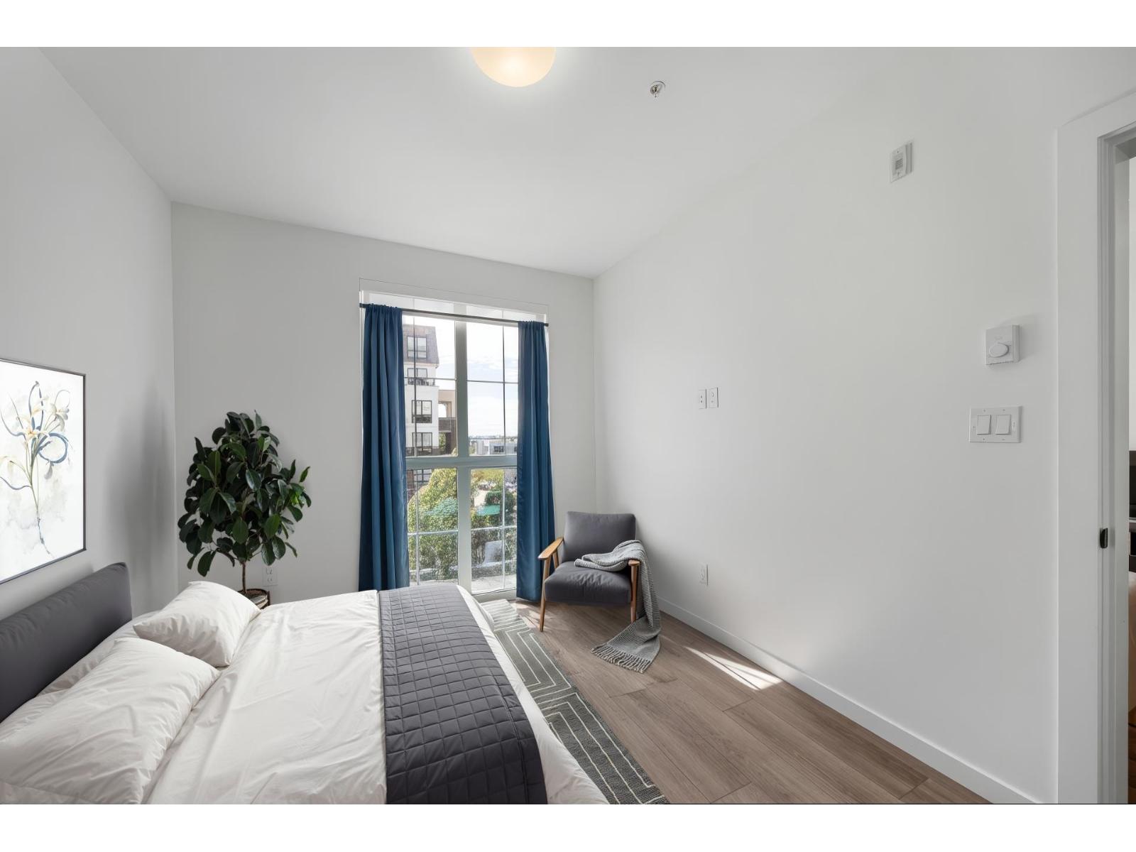 B315 20078 85 Avenue Property Photo 11