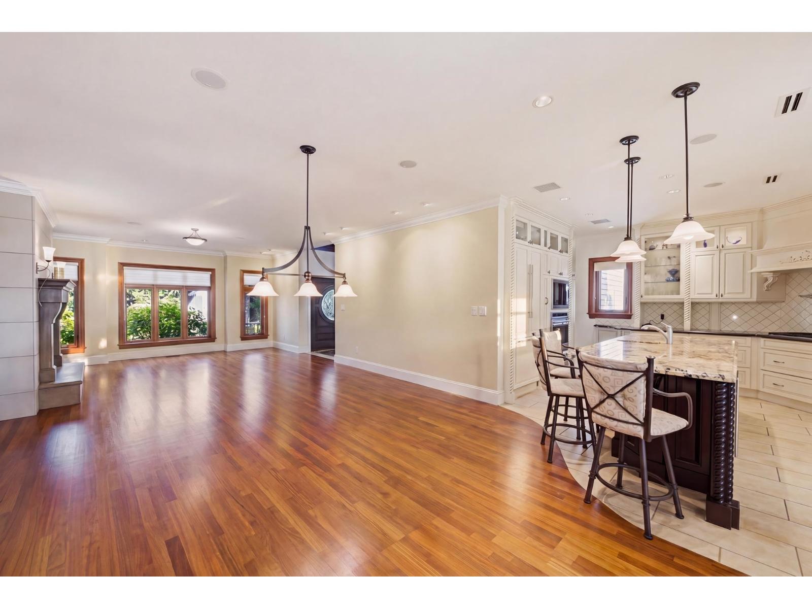 12536 26a Avenue Property Photo 12
