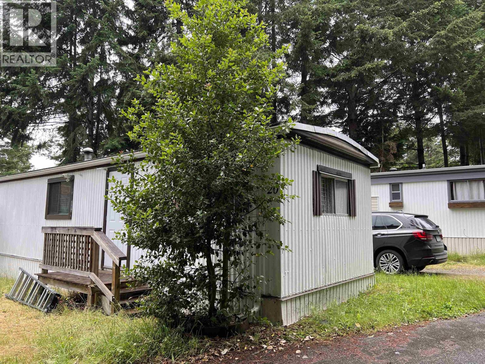 20 5288 Selma Park Road Property Photo 21
