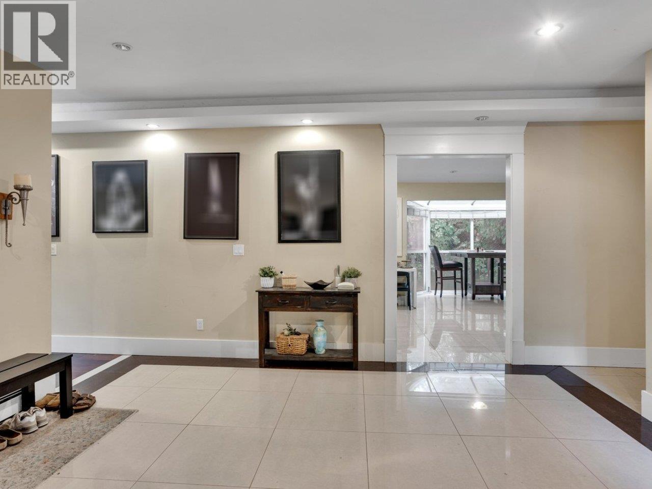 7565 Whelen Court Property Photo 2