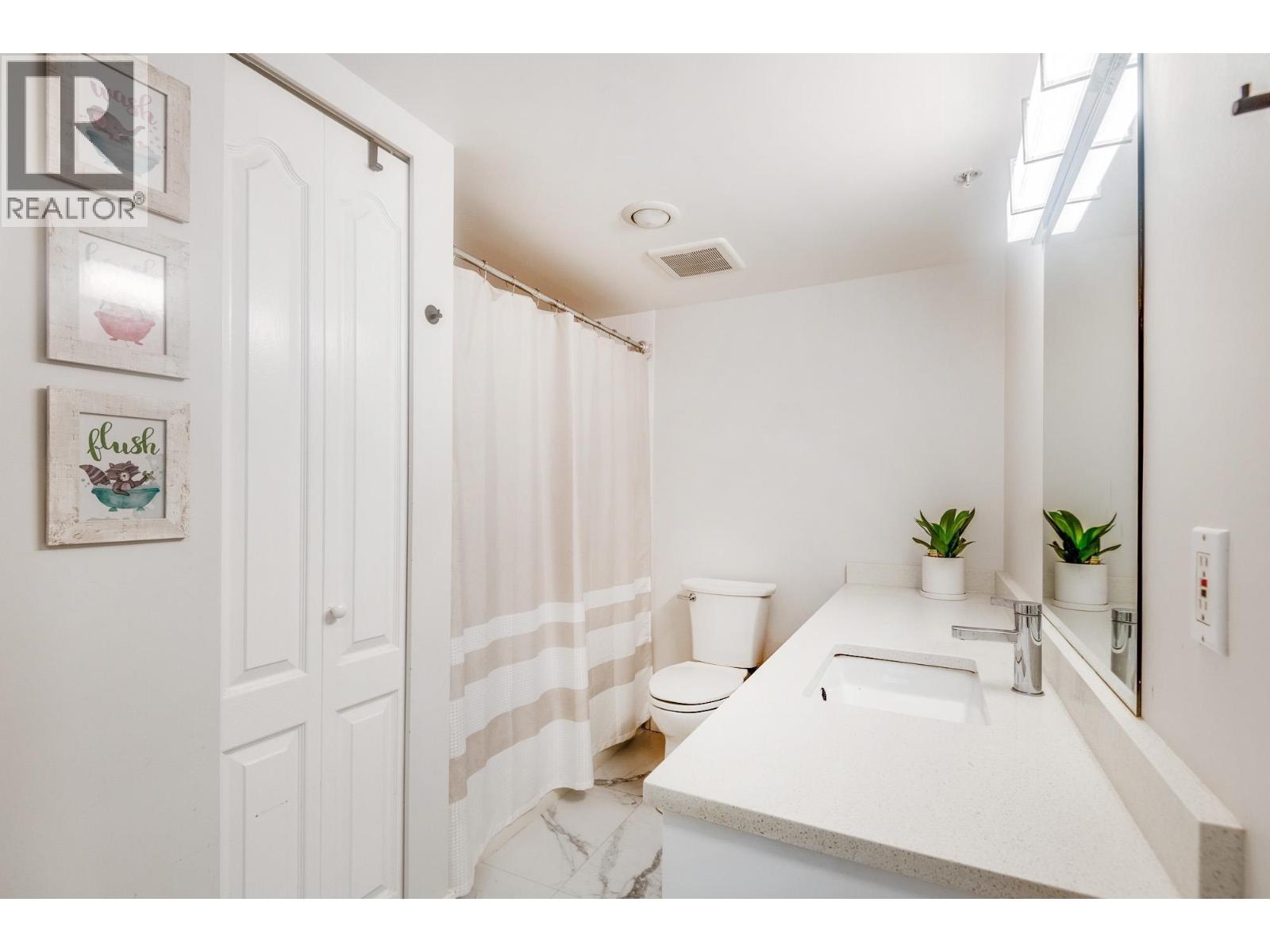 209 3455 Ascot Place Property Photo 10