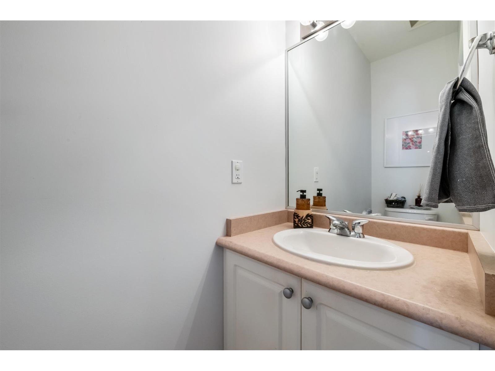 37 16760 61 Avenue Property Photo 23