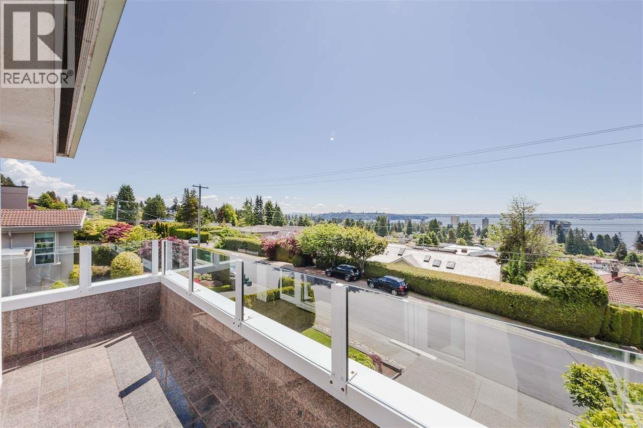 2273 Mathers Avenue Property Photo 18
