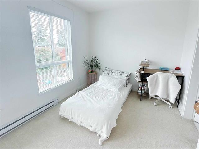8 15828 27 Avenue Property Photo 6