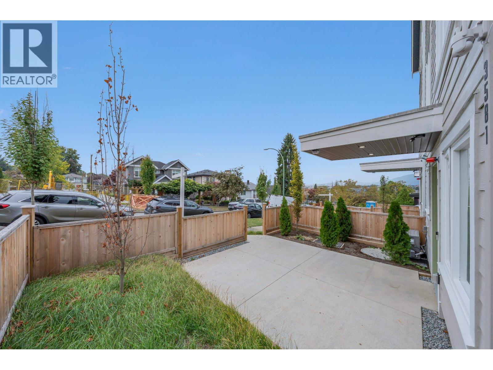 1 3581 Haida Drive Property Photo 31