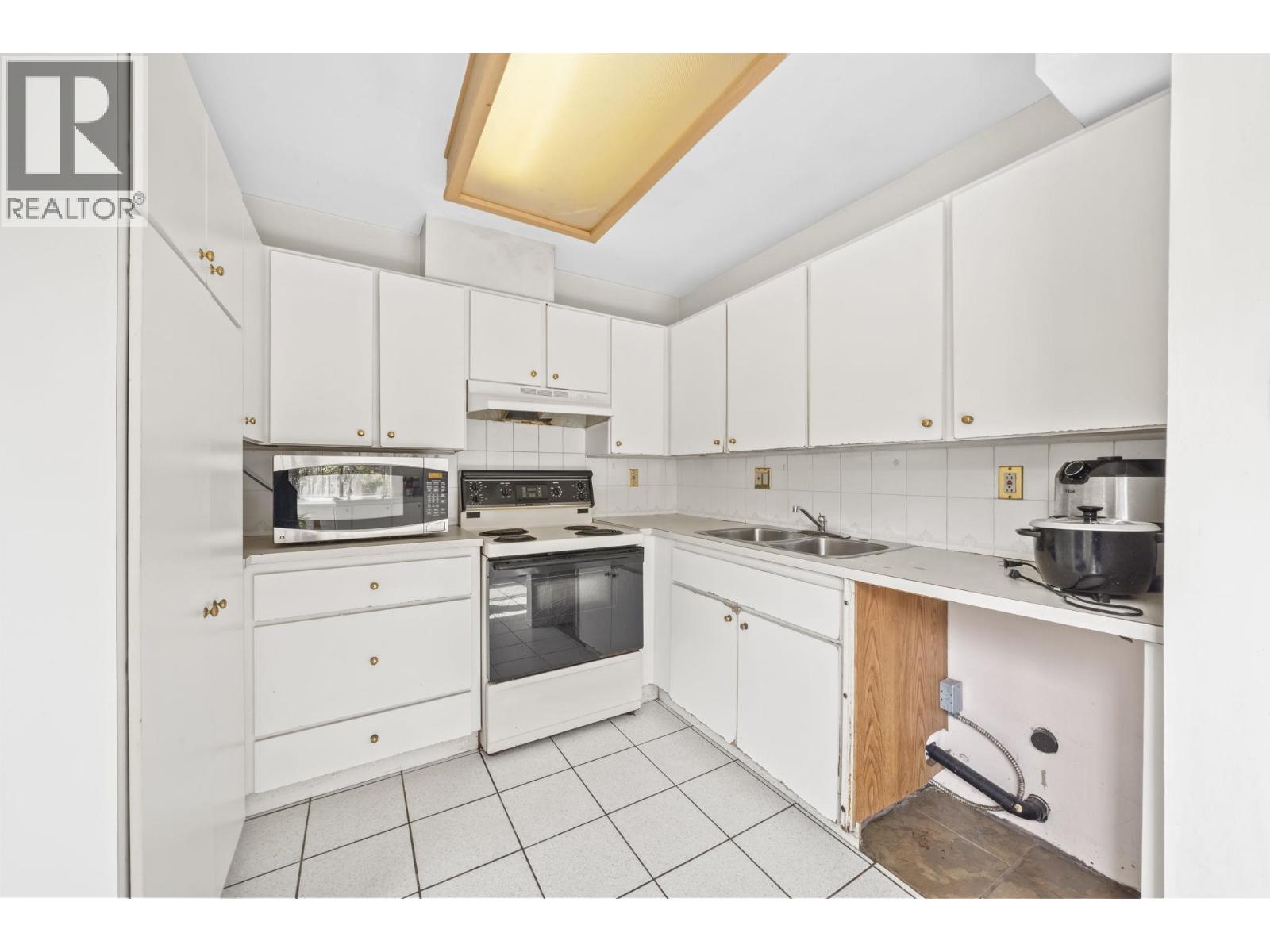 8406 No. 1 Road Property Photo 6