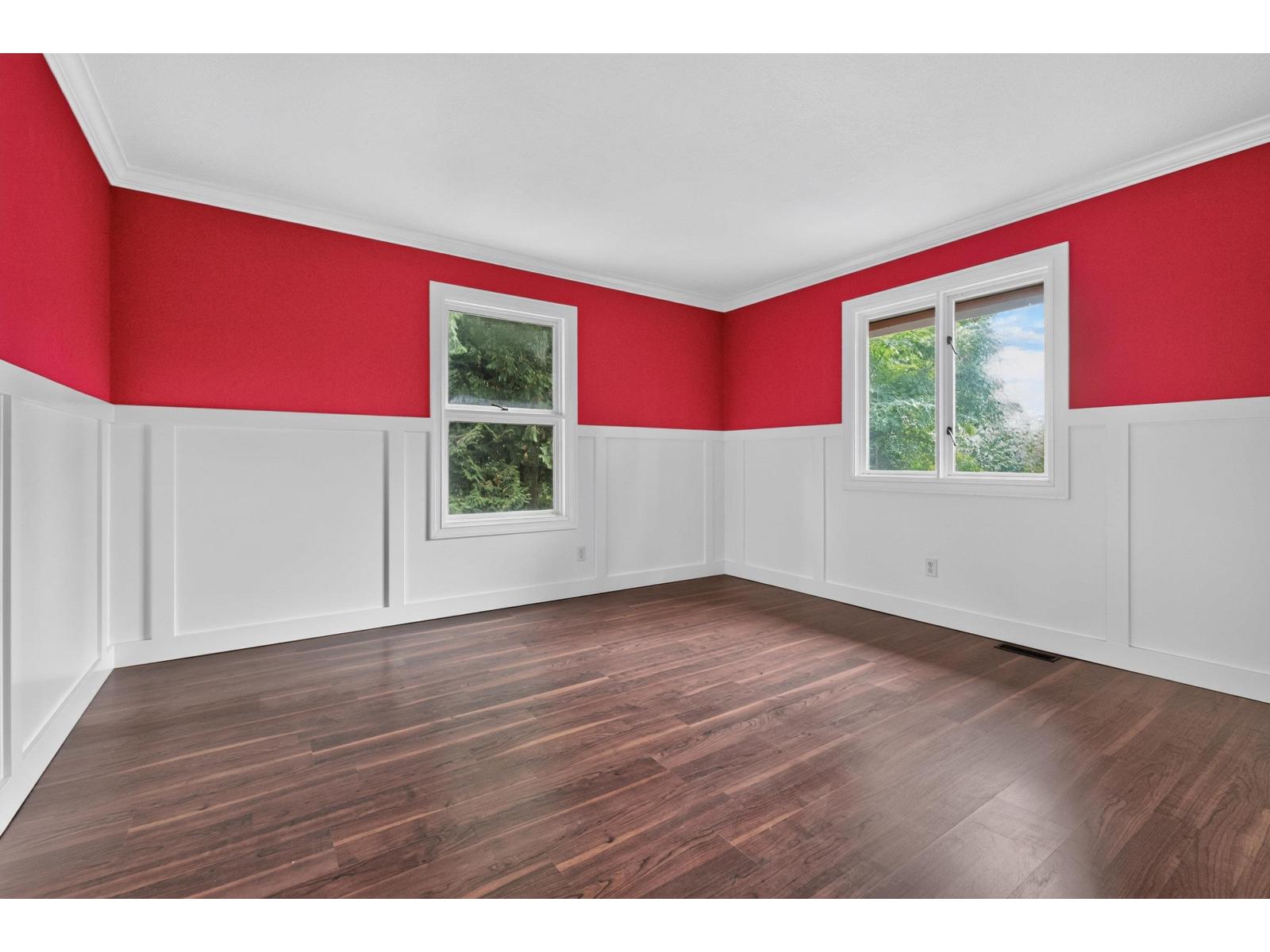 2555 128 Street Property Photo 12