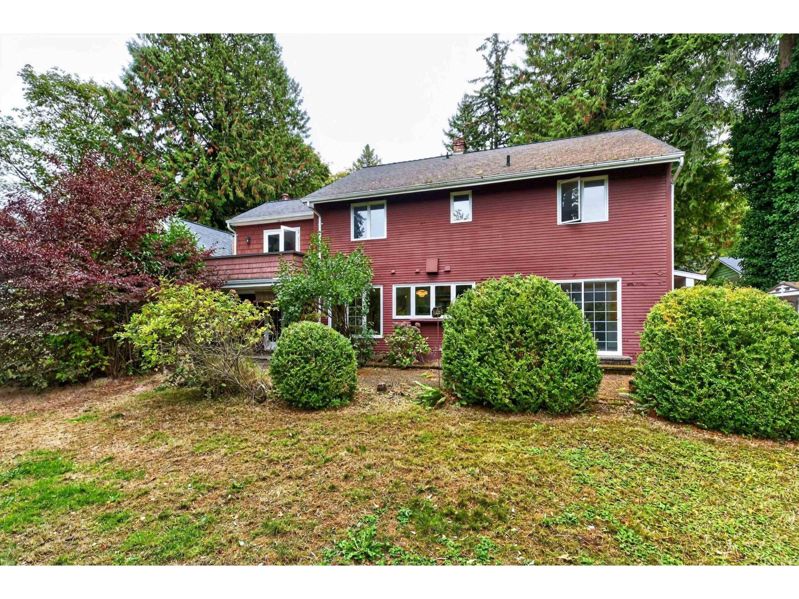 2555 128 Street Property Photo 15