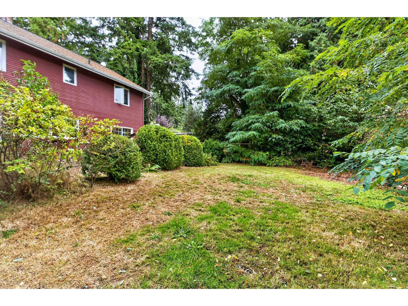2555 128 Street Property Photo 16