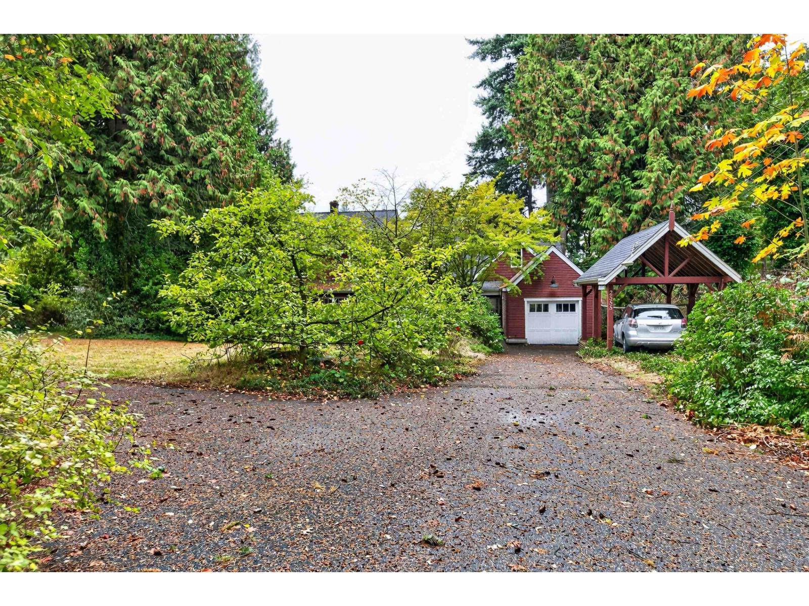 2555 128 Street Property Photo 17
