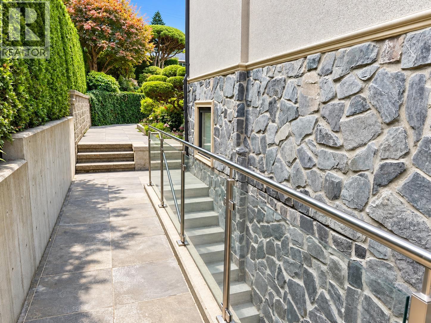 Basement 848 Roslyn Boulevard Property Photo 3