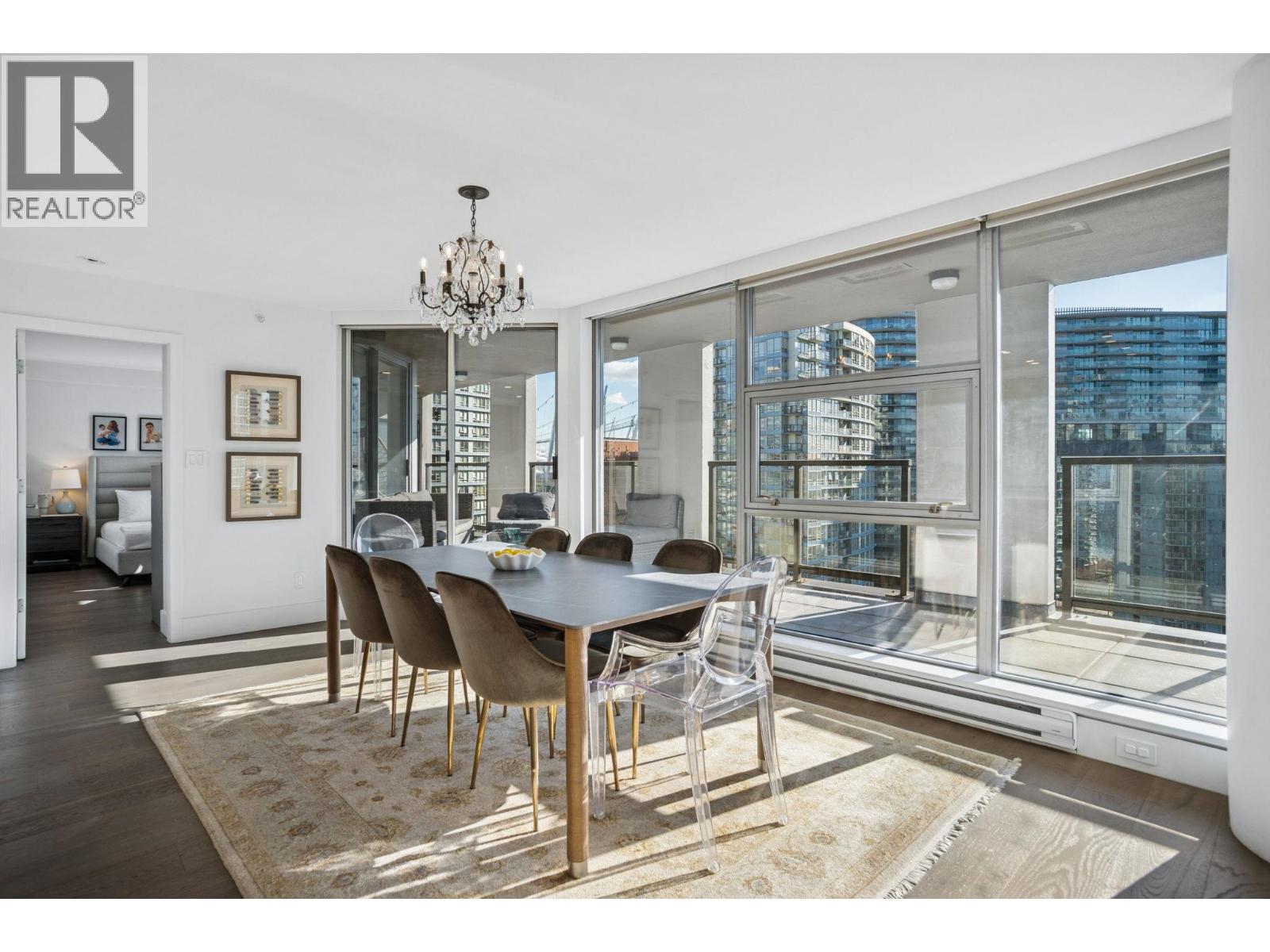 1903 989 Beatty Street Property Photo 2