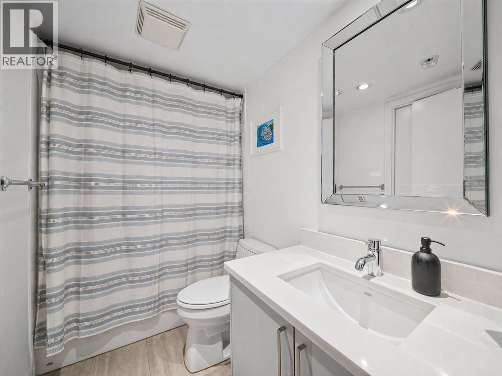 512 1133 Homer Street Property Photo 26