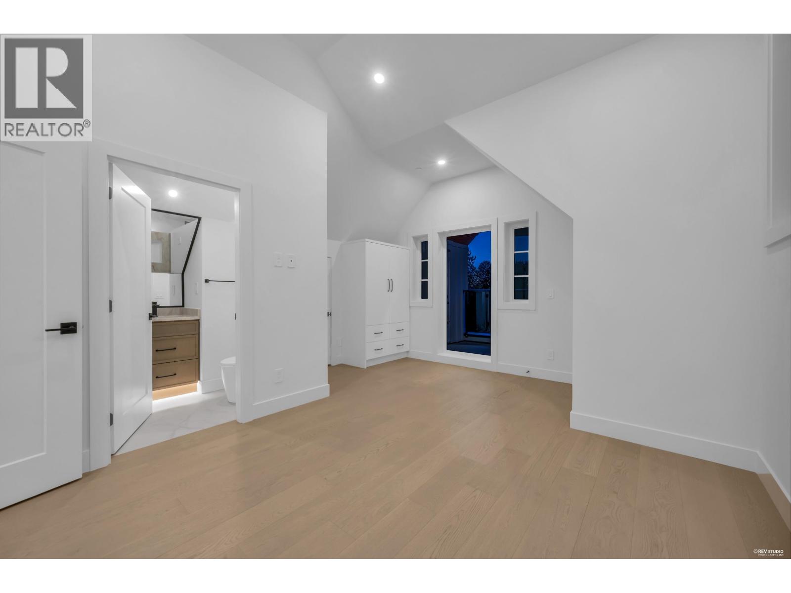 1 5150 Spencer Street Property Photo 22