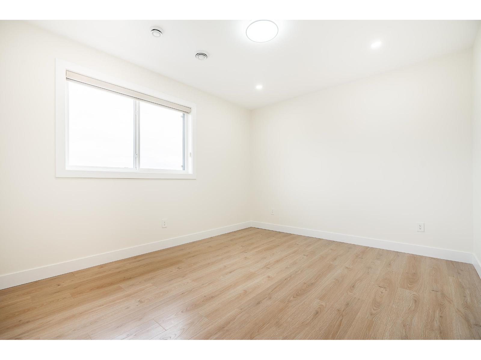 10648 124 Street Property Photo 21